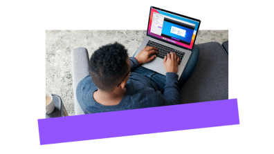 Teletrabajador durante una sesión con su equipo de asistencia de TI.